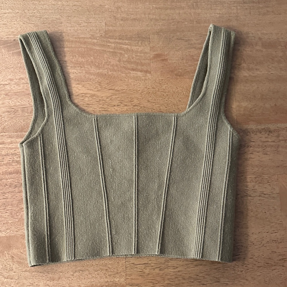 all:row Cropped Green Ribbed Tank Size Small Minimalist